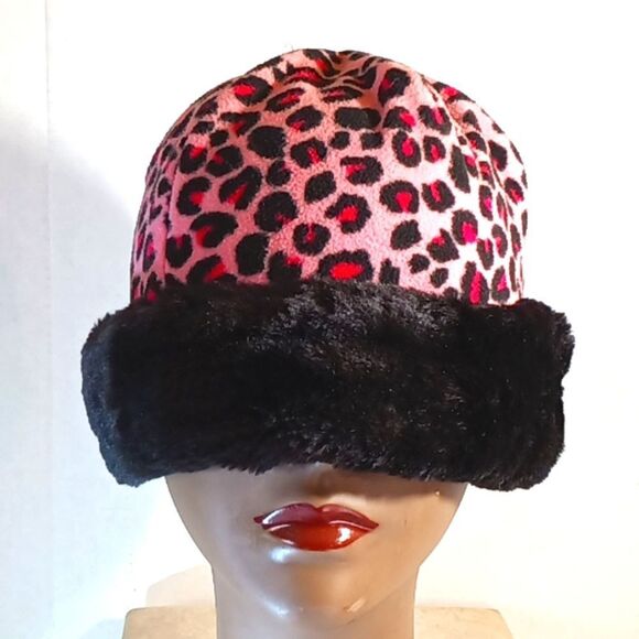 Pink and Black Fleece Leopard Print Winter Hat - Picture 1 of 3